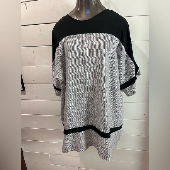 🖤 LEMIRE-GAGNIER CRÉATION – Black & Pearly White Graphic Tunic – Size M - Picture 2 of 11